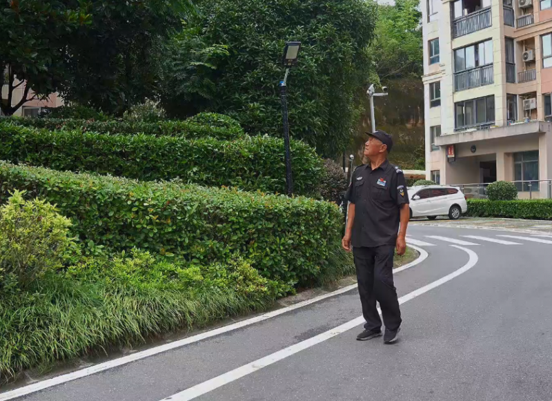 一个老兵，守着一个岗亭——弘洋标杆人物之弘洋·欢乐颂项目保安 曹世新
